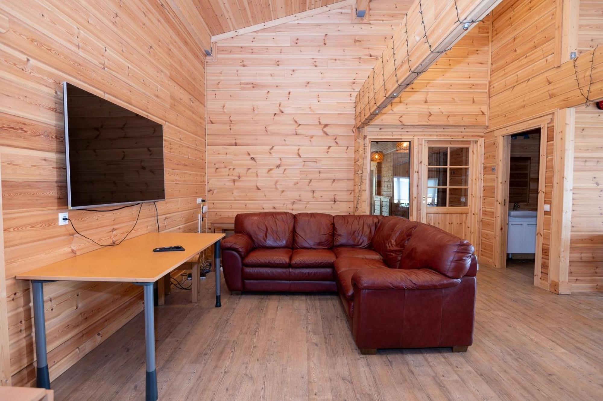 Gladheimar Guesthouse Blonduos Exteriör bild